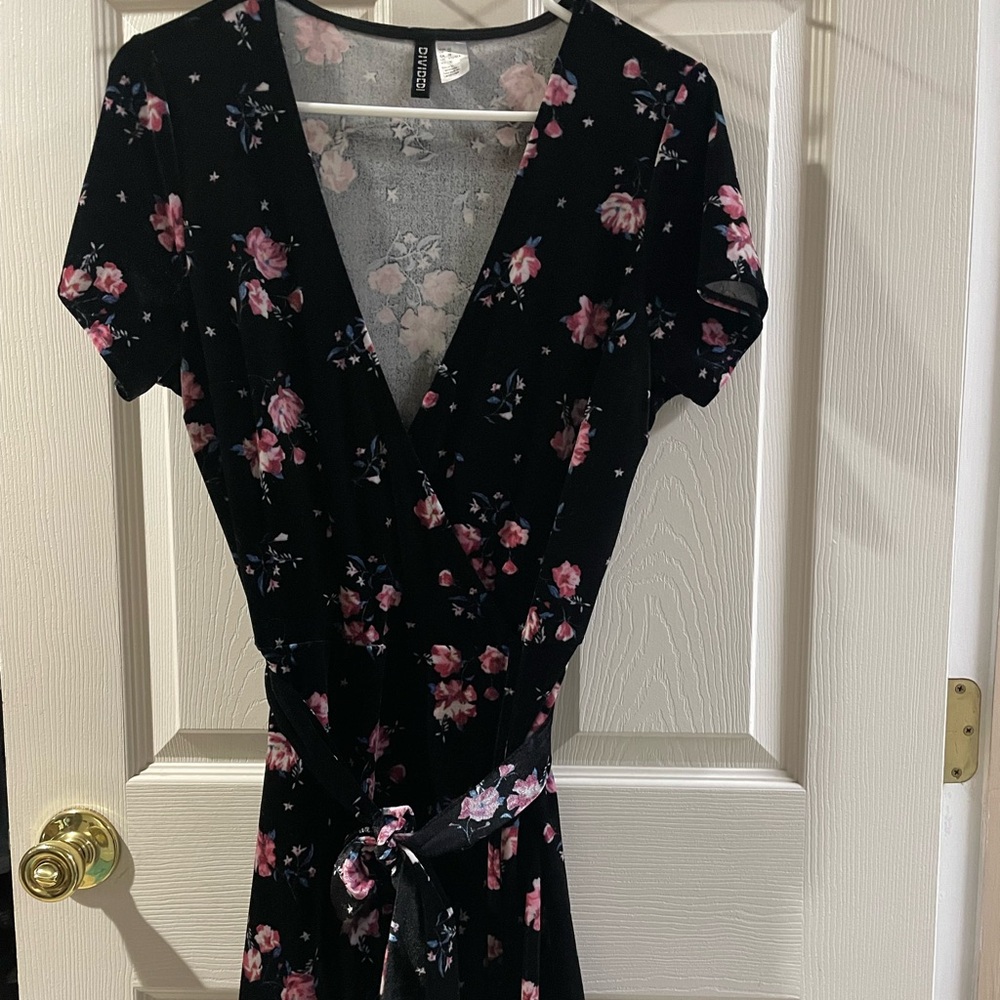 H&M Black and Pink Floral Midi Dress